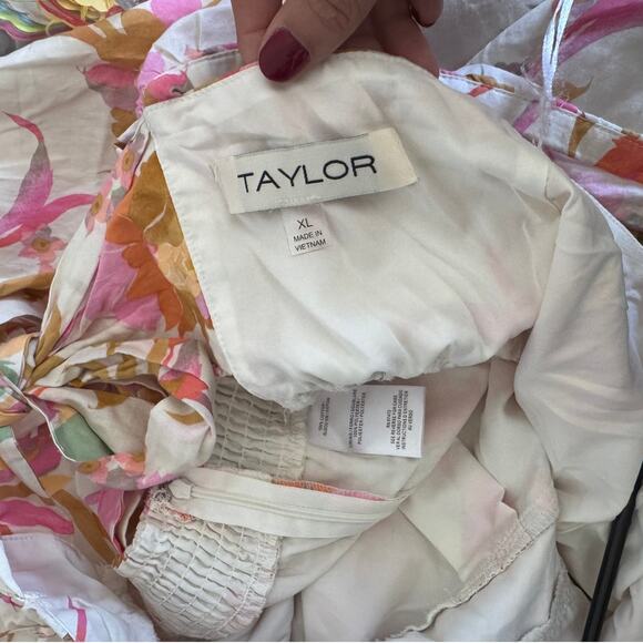 Taylor Flutter Strap Floral Tie Back Jumpsuit Size XL - Picture 5 of 6